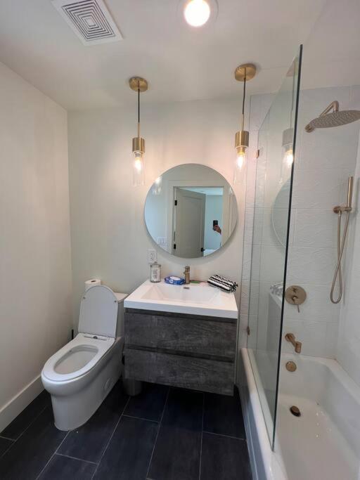 Gorgeous Private And Gated Home In Silver Lake With Pool & Views Los Angeles Exterior photo